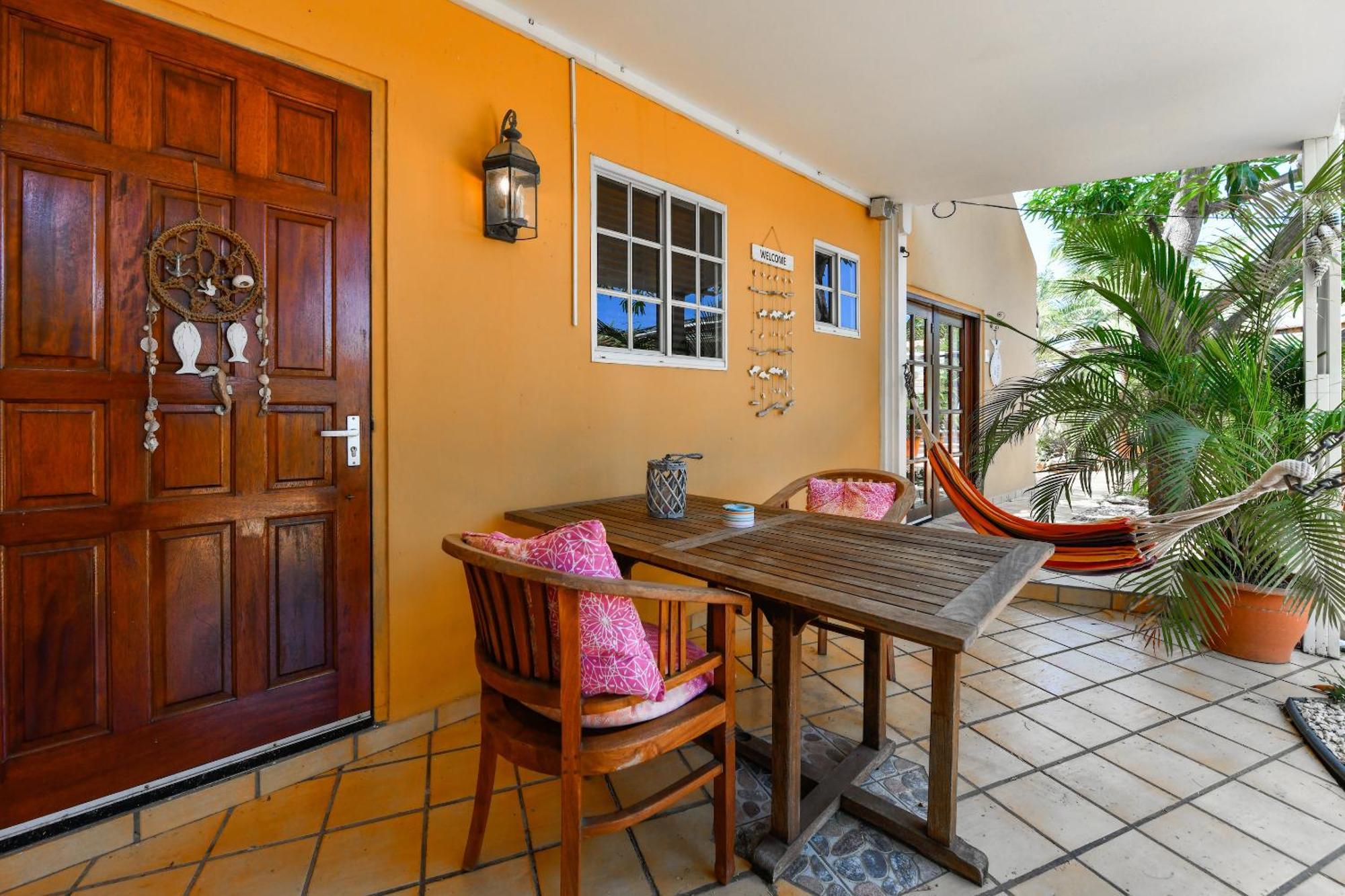 Brisas Studio Apartments (Adults Only) Palm Beach Exteriör bild