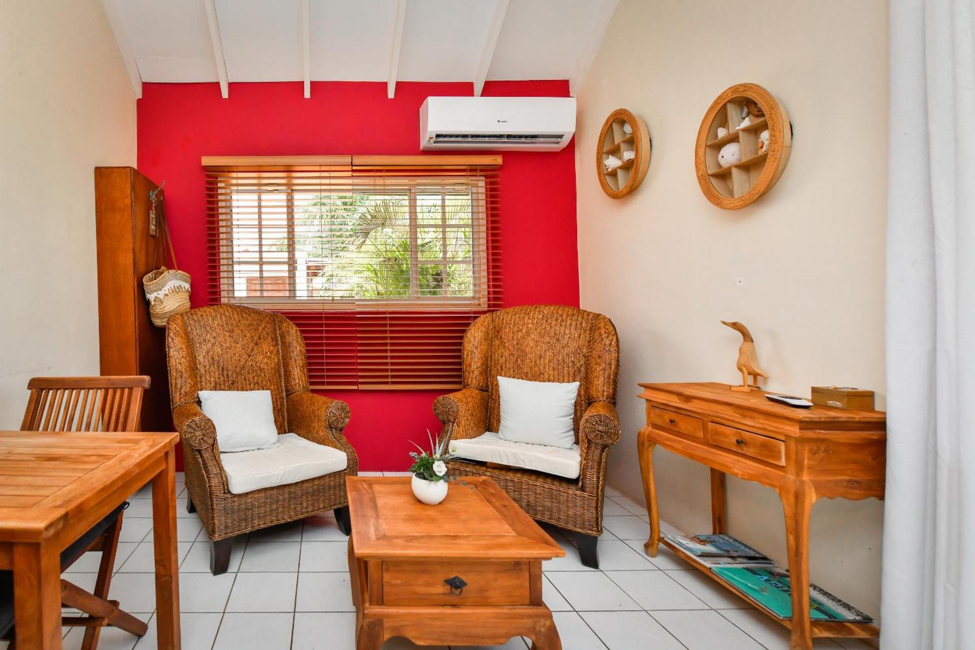 Brisas Studio Apartments (Adults Only) Palm Beach Exteriör bild
