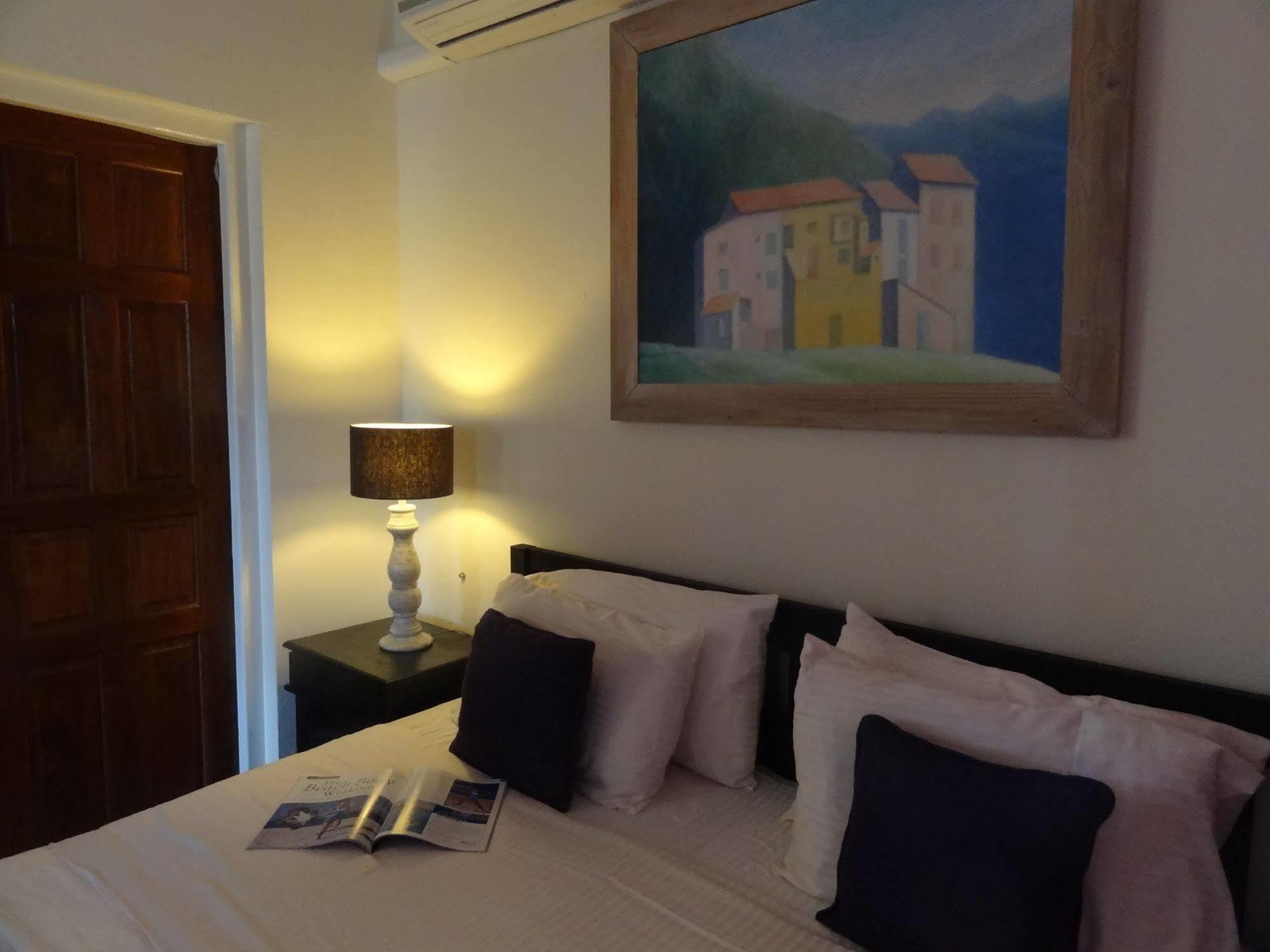 Brisas Studio Apartments (Adults Only) Palm Beach Exteriör bild
